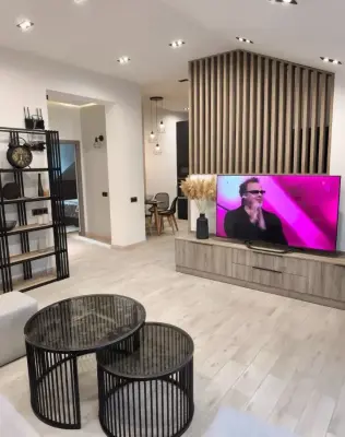 3-комн., 120 м², 5/5 эт., проспект Тиграна Меца 25