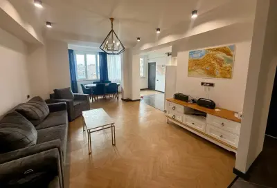 2-комн., 74 м², 7/9 эт., улица Арама Хачатуряна 24