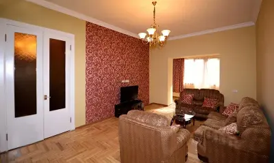 2-комн., 70 м², 2/5 эт., переулок улицы Акопа Акопяна 1, Ереван