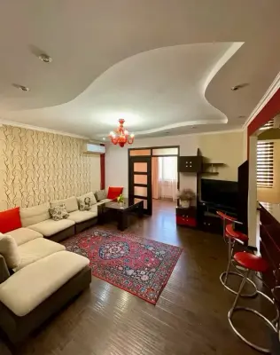 3 սենյականոց, 70 քմ, 4/5 հարկ, Վիկտոր Համբարձումյան փողոց 3