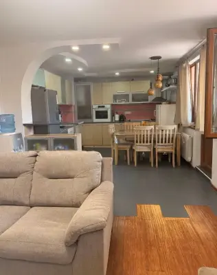 4-комн., 92 м², 2/4 эт., проспект Азатутян 16/1