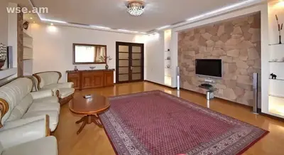 4 սենյականոց, 165 մ², 9/15 հարկ, Ամիրյան փողոց 27