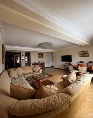 4-սենյականոց, 150 մ², 4/5 հարկ, Օրբելի եղբայրների փողոց 65