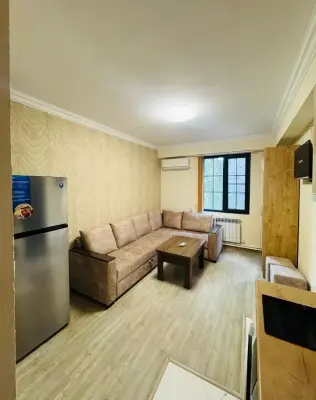 1 սենյականոց, 30 մ², 2/5 հարկ, Խախախ Դոն փողոց