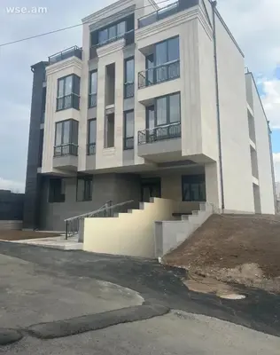 3 սենյականոց, 75 մ², 1/4 հարկ, Մուշ թաղամաս 42