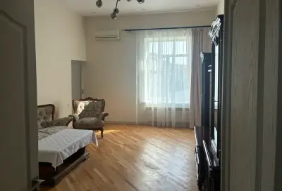 3-комн., 72 м², 4/4 эт., улица Нар-Дос 34